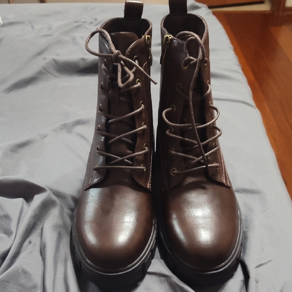 Vepose Women's Dark Brown Lace Up Boots - Picture 1 of 4